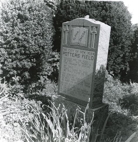 Potters Field In Hart Island New York Find A Grave Cemetery