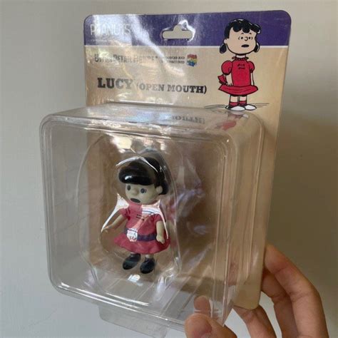 Medicom Toy Snoopy 史努比的好友露西 Lucy 張嘴版 23吃土季 書籍、休閒與玩具 玩具、公仔、桌遊在旋轉拍賣