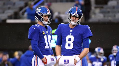 Eli Manning Sees Bright Giants Future With Daniel Jones