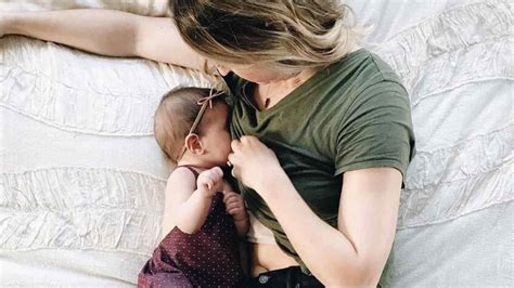 Moms Who Get Breastfeeding Support May Avoid Postpartum Depression