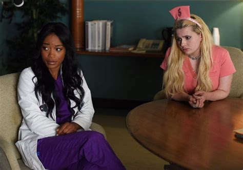 Scream Queens Season 2 Episode 2 Photos Warts And All Seat42f