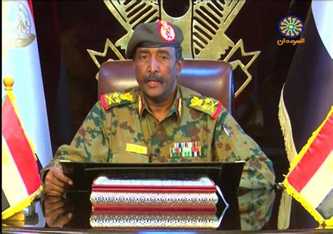 المجلس الانتقالي السوداني يعفي وكيل وزارة الإعلام من منصبه لتاريخه السياسي وانتمائه السابق