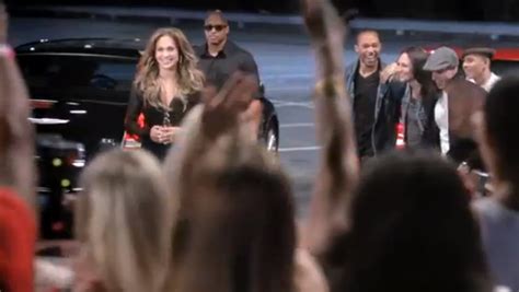 Ha Os Chrysler Gets Enrique Iglesias And Jennifer Lopez To Their