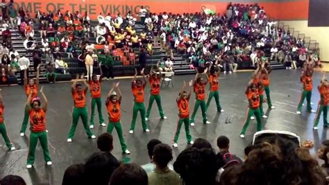 Huffman High School Cheerleaders 2013 Homecoming Pep Rally Youtube