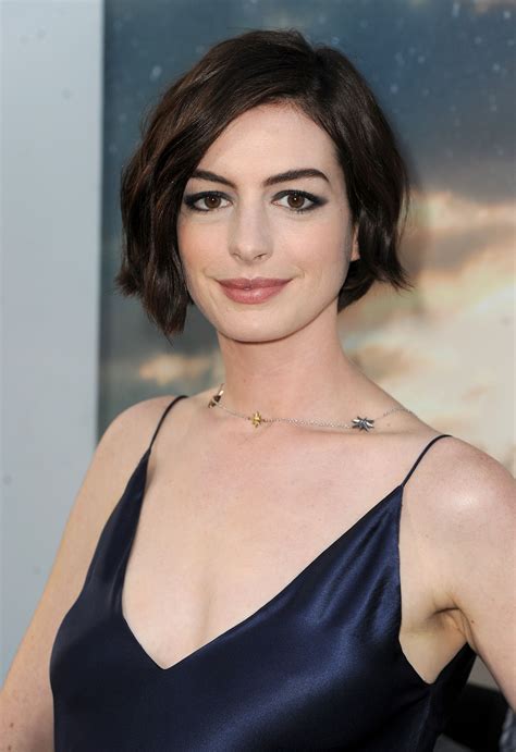 Anne Hathaway Actresses And Celebrities Hd Bob Hairstyles Short Bob