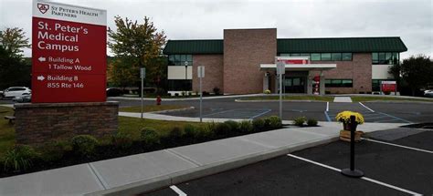 St Peters Cuts Ribbon On Clifton Park Medical Campus