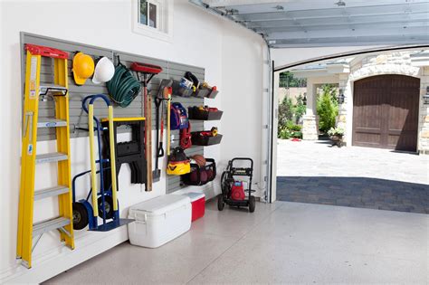 How To Organize A One Car Garage [ 16 Storage Ideas]