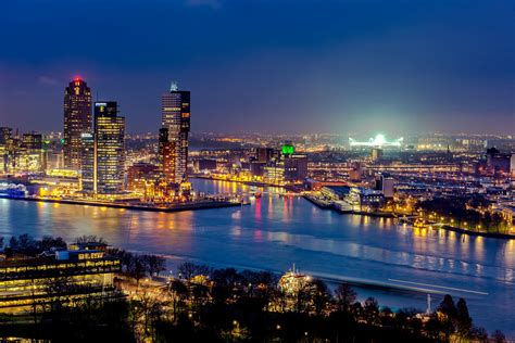 Check out our rotterdam skyline selection for the very best in unique or custom, handmade pieces from our prints shops. Skyline Rotterdam - de Kuip van Marco Schep op canvas ...