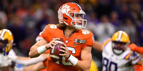 Самые новые твиты от trevor lawrence (@trevorlawrencee): Trevor Lawrence Leads The 2021 NFL Draft Odds To Go #1 Overall