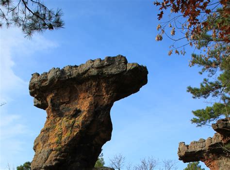 Pedestal Rocks Loop Trail (Ozark Forest) - 2 mi ...