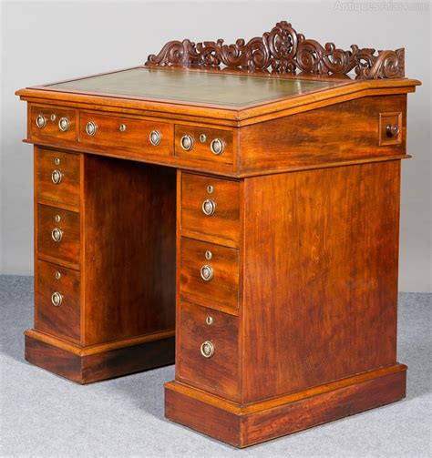 Small Victorian Mahogany Free Standing Desk Antiques Atlas