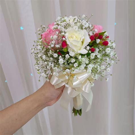 6 Pink And White Roses Bridal Bouquet Nieldelia Online Florist Kl