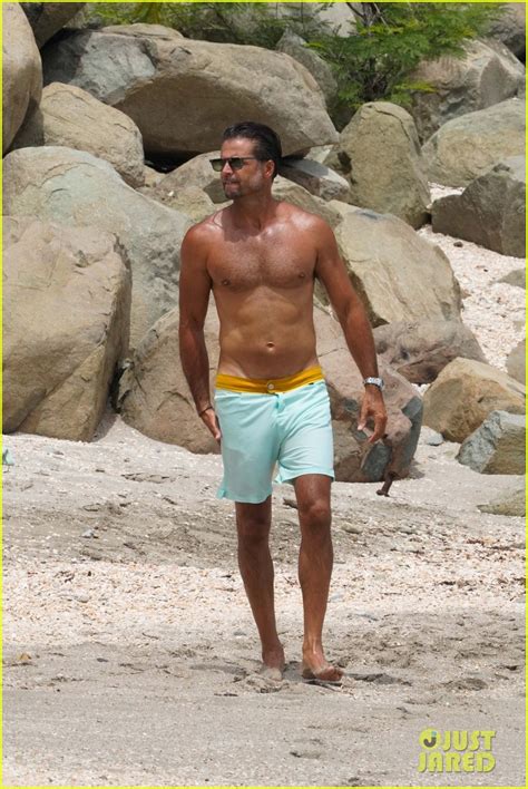 Baywatch S David Charvet Shows Off Hot Body While Shirtless At The Beach Photo