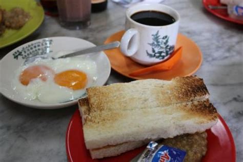 A sustaining meal in between comes in to save the day — that's the beauty of brunch. 9 Super SHIOK KL Breakfasts Worth Waking Up For And Where ...