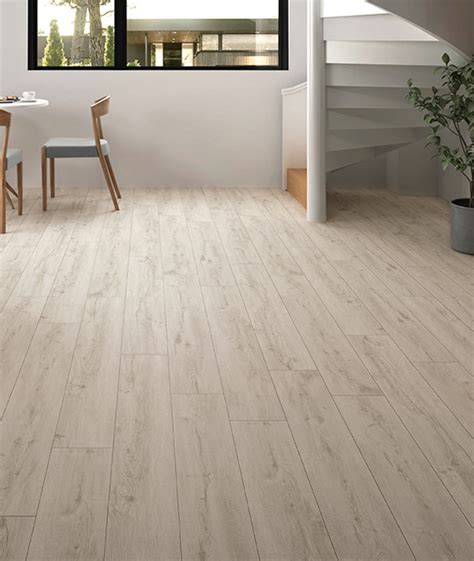 Johnson creek premium outlets features an impressive collection of the finest brands for you, your family and your home. STEINWAY - Eagle Creek Floors