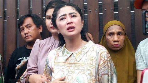 Mediasi Dewi Perssik Dengan Ketua Rt Gagal Pedangdut Ngamuk Ketua Rt Kok Bentak Bentak Saya
