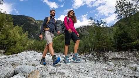 Hiking 101: 8 Important Things You Need to Know Before You Go Hiking 