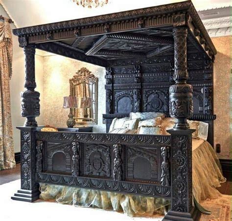 20 Gothic Black Canopy Bed