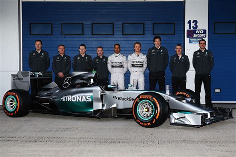 Mercedes Amg F1 Completes First Troubling Test Day At Jerez Autoevolution