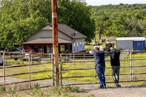 Sex Offender Fatally Shot 6 Then Killed Self Official Says Los