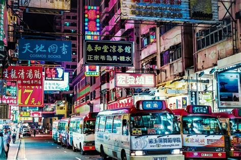 Mong Kok Minibus Hong Kong Jörg Wanderer · Art Photographs · Yellowkorner