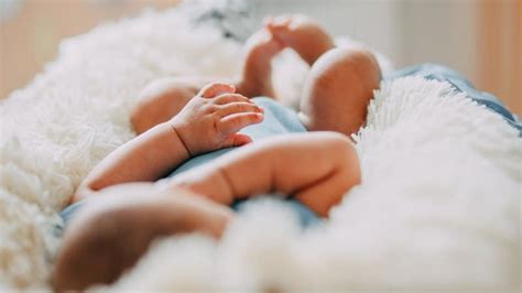 Penyebab And Cara Mengatasi Bentol Berair Pada Kulit Bayi