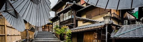 Sure there are other districts within japan but they are nowhere else as prevalent as in kyoto. Kyoto Districts | Traditional Kyoto