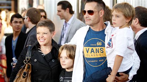Natalie Maines Adrian Pasdar Divorcing After 17 Years Fox News