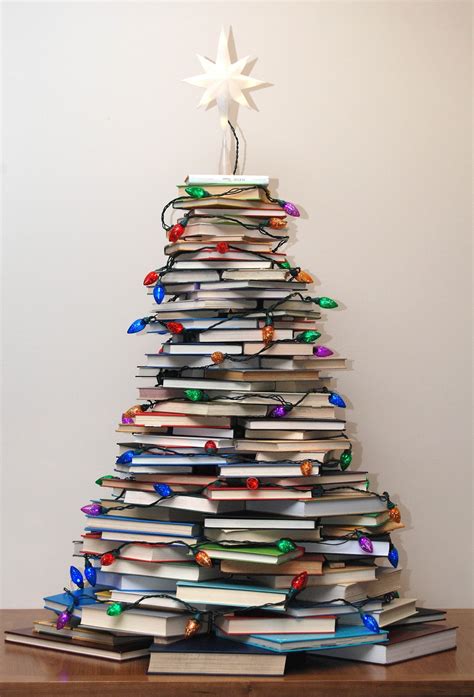 Very Merry Vintage Syle How To Make A Christmas Tree With Books