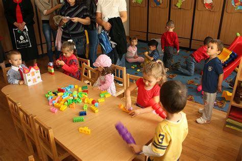 Kara First Day Of Nursery School In Pictures Romanian Mum Blog