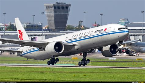 B 2087 Air China Boeing 777 300er At Warsaw Frederic Chopin Photo