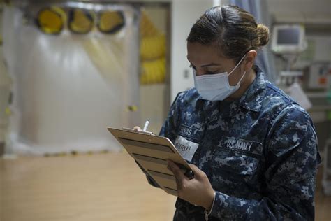 Exercise Constant Vigilance 2017 Corpsmen Conduct A Pandemic Influenza