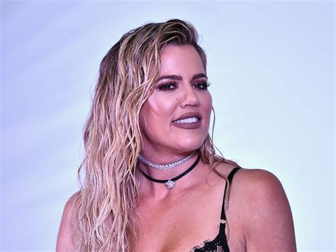 queen of transformation khloe kardashian accused of having new chin and nose enstarz