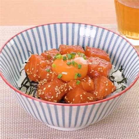 Самые новые твиты от 熟女会 (@shunvhui). 海鮮丼の人気レシピ・作り方 34品 | DELISH KITCHEN