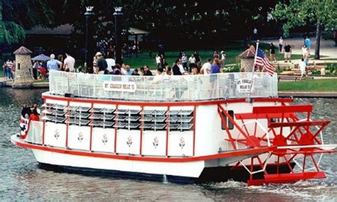 Riverboat Cruise On Fox River St Charles Paddlewheel Riverboats