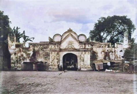 De Noordelijke Bentengpoort Van De Kraton Van De Sultan Van Jogjakarta