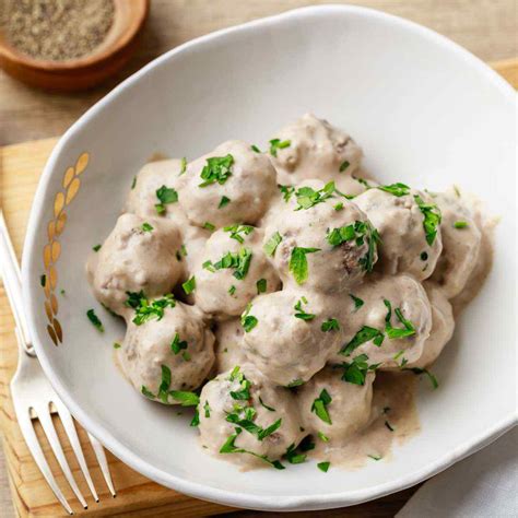 Today i made two versions of meatballs that are perfect for parties. Howto Make Meatballs Stay Together In A Crock Pot - Turkey Meatballs Slow Cooker Dinner At The ...