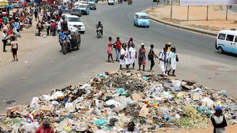 Angola Mpla Recomenda Celeridade Na “resolução Do Problema Do Lixo Em Luanda