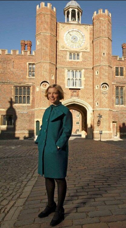 Dr Lucy Worsley Is Chief Curator Hampton Court Palace Lucy Worsley Dr Lucy Worsley I Love Lucy