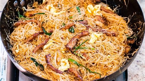 Pork Chow Fun Recipe Learn To Make The Perfect Stir Fry Noodles
