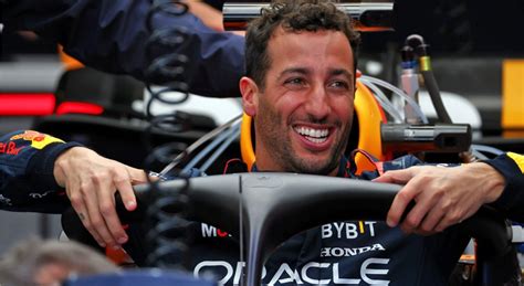 Daniel Ricciardo Impresses Christian Horner With F Comeback