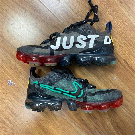 We only have sz5.5 7 8 8.5 9.5 available so far,more sizes will be dropped a week nike air vapormax flyknit pure platinum black yellow. Cactus Plant Flea Market x Wmns Air VaporMax 2019 - Nike ...