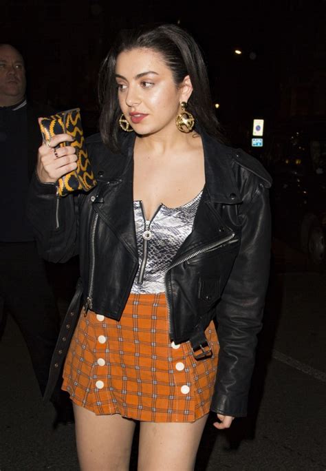 Charli Xcx Nearly Gives Up The Upskirt To Pervy Photographer The Blemish