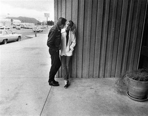 70年代にロック写真家ボブ・グルーエンが撮影したロックスター達のレア白黒写真60枚をビンテージ写真サイトが特集紹介 amass ビンテージ写真 写真 サイト ザ・クラッシュ