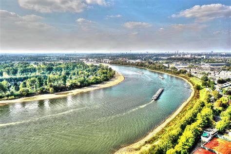 Finde deine passende wohnung in benrath (düsseldorf). Rhein Duesseldorf Benrath | Dronestagram
