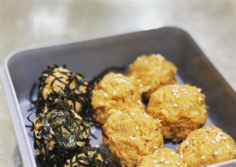 Korean Tuna Mayo Rice Ballsjumeok Bap Recipe By Jeerapa K Cookpad