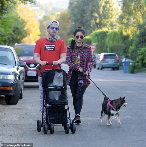 Macaulay culkin is an american actor, musician, and web host. Macaulay Culkin dons quirky 'Emotional Support Human' T ...
