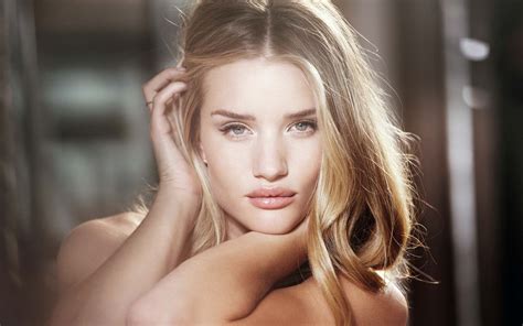 Rosie Huntington Whiteley Wallpapers Free Download