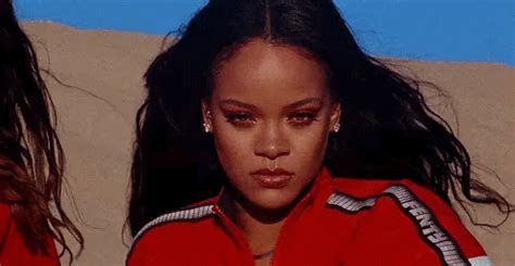 Luxurious Rihanna  Wiffle