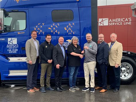 Driver Carmen Anderson Awarded New Truck – Driver.Jobs